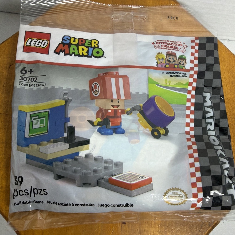 LEGO 30702‎ Super Mario: Mariokart Toad (Pit Crew) - New! Free Shipping!